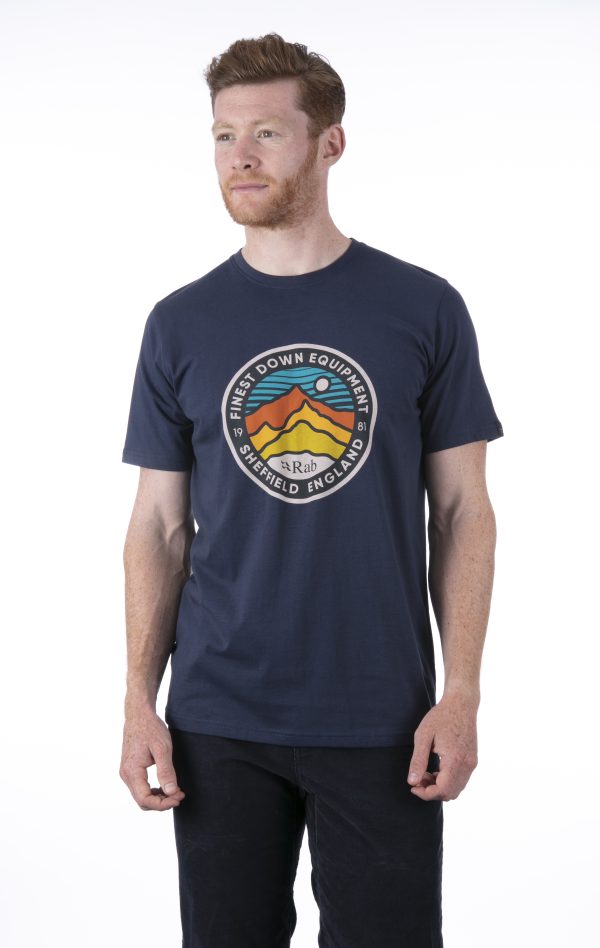 Rab Stance Peaks je pohodlné, bavlněné triko pro všechny milovníky Rabu