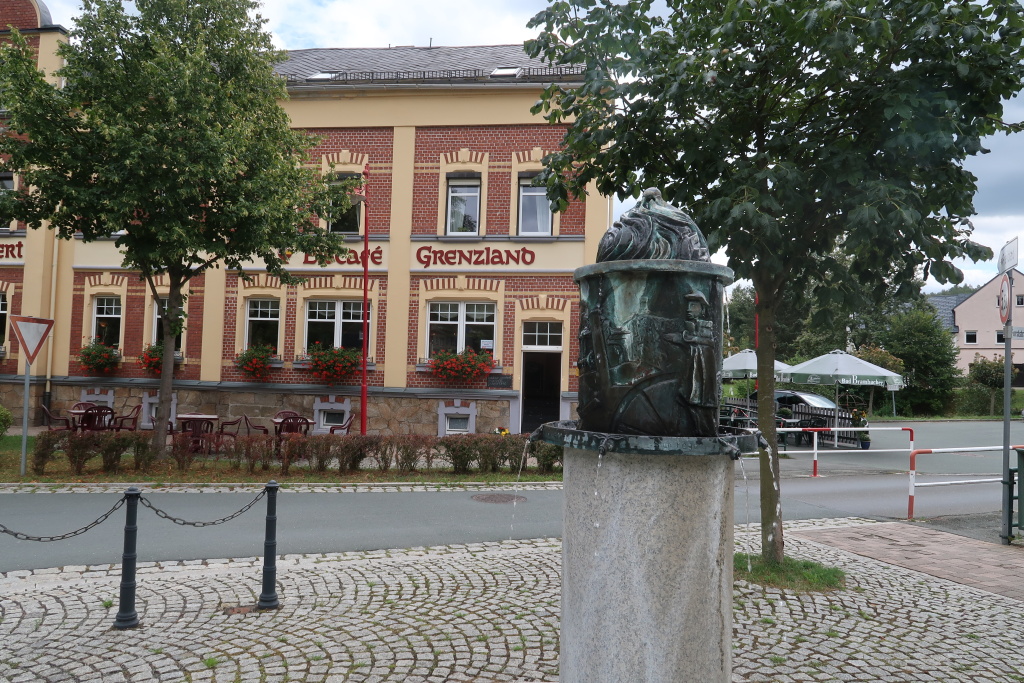Modrá hřebenovka náměstí Bad Brambach