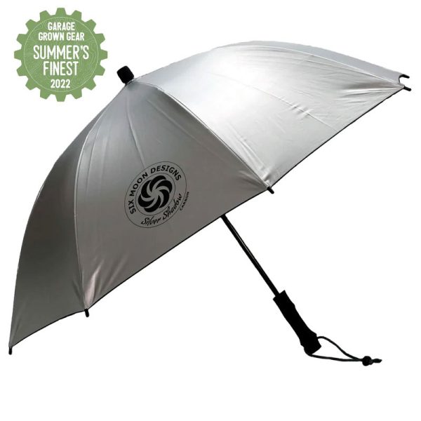 Ultralight, karbonový, trekový deštník Six Moon Designs Silver Shadow Carbon pro ochranu přde deštěm a slunečními paprsky.