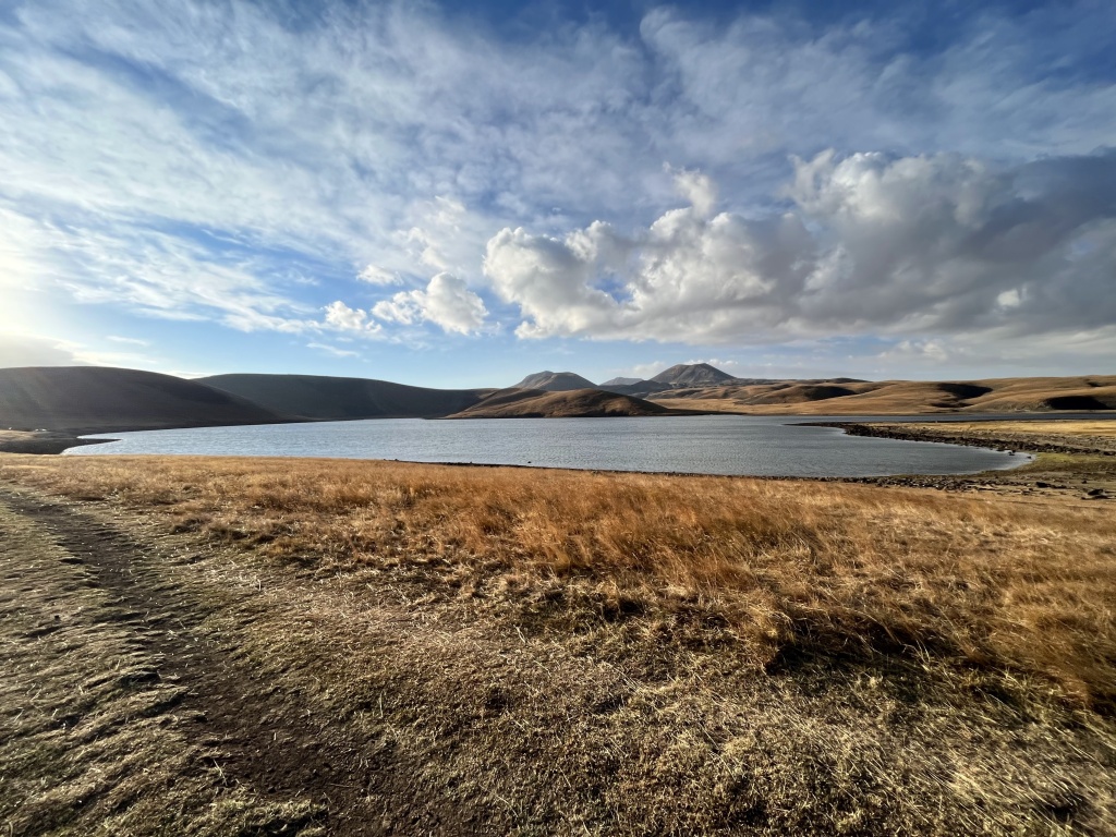 Akna lake